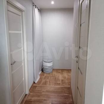 Продается 1-комнатная квартира, 36 м²
