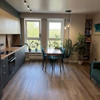 Продается Многокомнатная квартира, 75 м²