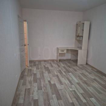 Продается 1-комнатная квартира, 39 м²