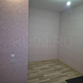 Продается 1-комнатная квартира, 39 м²
