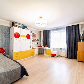 Продается 3-х комнатная квартира, 91,8 м²