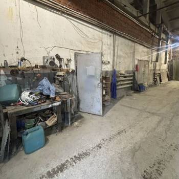 Сдается Нежилое помещение, 240 м²