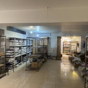 Сдается Нежилое помещение, 260 м²