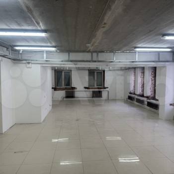 Сдается Нежилое помещение, 260 м²