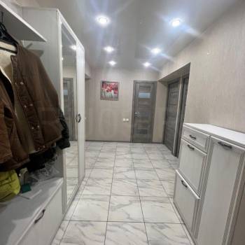 Продается 3-х комнатная квартира, 101 м²