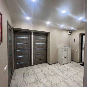 Продается 3-х комнатная квартира, 101 м²
