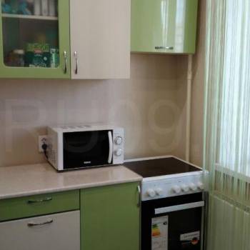 Продается 1-комнатная квартира, 32 м²