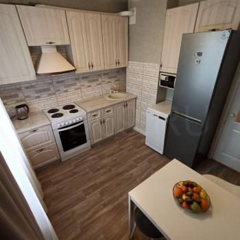 Продается 1-комнатная квартира, 39 м²