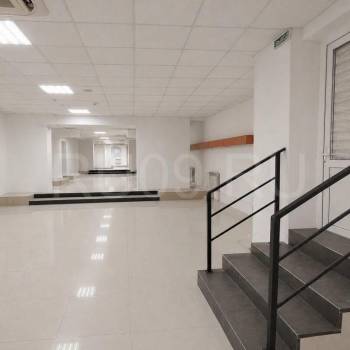 Сдается Нежилое помещение, 310 м²