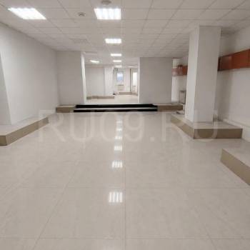 Сдается Нежилое помещение, 310 м²