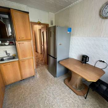 Продается 1-комнатная квартира, 78,6 м²