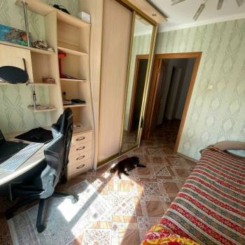 Продается 1-комнатная квартира, 78,6 м²