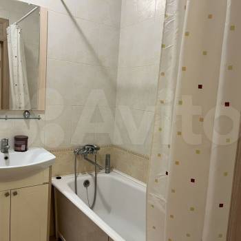 Сдается 1-комнатная квартира, 44 м²