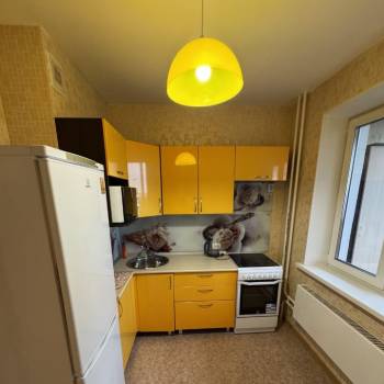 Сдается 1-комнатная квартира, 40 м²