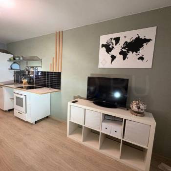 Продается 1-комнатная квартира, 43 м²