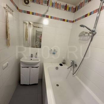 Продается 1-комнатная квартира, 43 м²