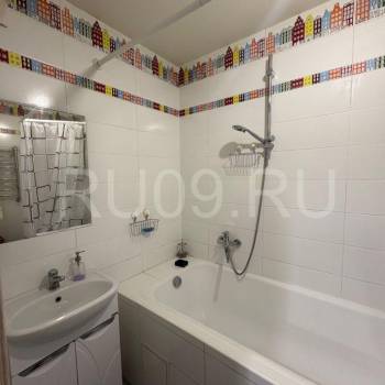 Продается 1-комнатная квартира, 43 м²