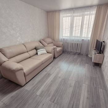 Продается 1-комнатная квартира, 38 м²