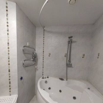 Сдается 2-х комнатная квартира, 65 м²