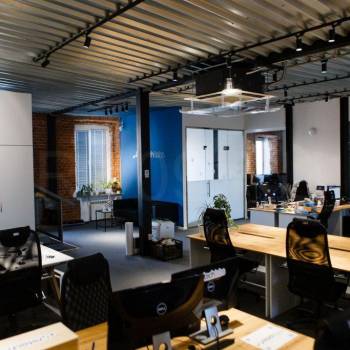 Сдается Нежилое помещение, 246 м²