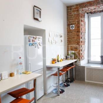 Сдается Нежилое помещение, 246 м²