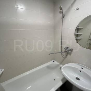 Продается 1-комнатная квартира, 36 м²