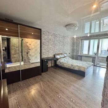 Продается 1-комнатная квартира, 39 м²