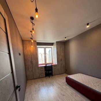 Сдается Многокомнатная квартира, 58 м²