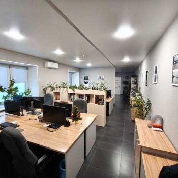 Сдается Нежилое помещение, 165 м²