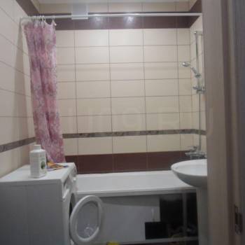 Продается 1-комнатная квартира, 52 м²