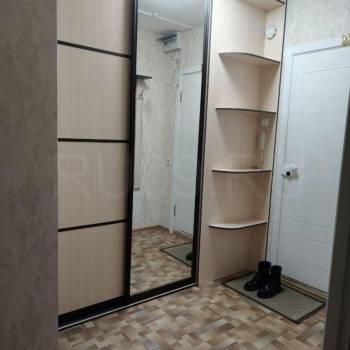 Продается 1-комнатная квартира, 42 м²