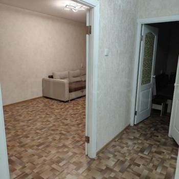 Продается 1-комнатная квартира, 42 м²