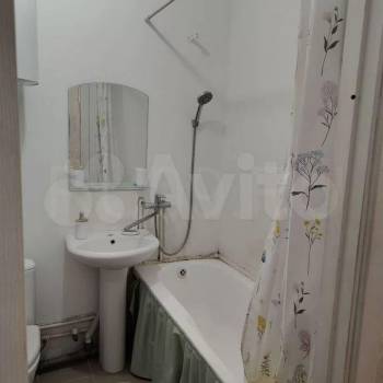 Продается 1-комнатная квартира, 42 м²