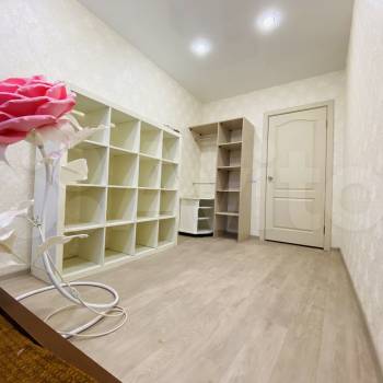 Сдается Многокомнатная квартира, 60 м²