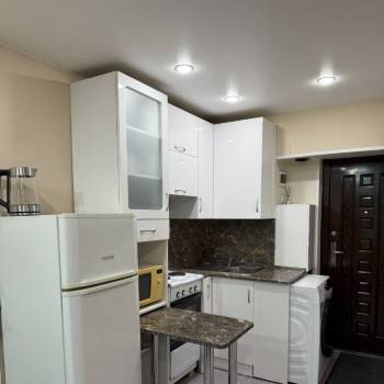 Продается 1-комнатная квартира, 18 м²