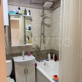 Продается 1-комнатная квартира, 42,4 м²