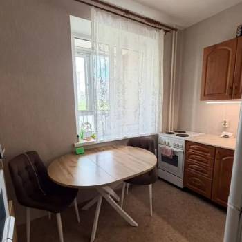 Продается 1-комнатная квартира, 42,4 м²