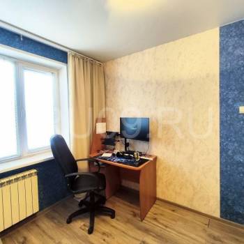 Продается Многокомнатная квартира, 70 м²
