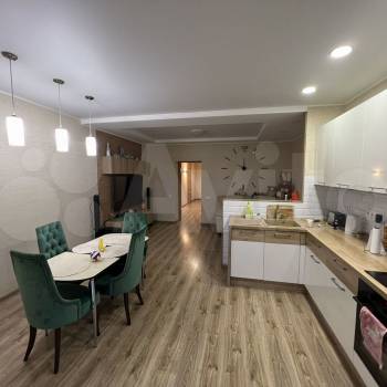 Продается 3-х комнатная квартира, 118 м²