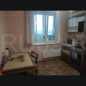Сдается 1-комнатная квартира, 39 м²