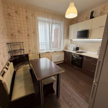 Продается 1-комнатная квартира, 39 м²