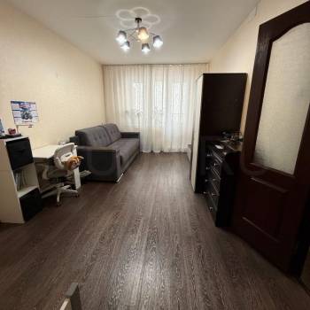 Продается 1-комнатная квартира, 39 м²
