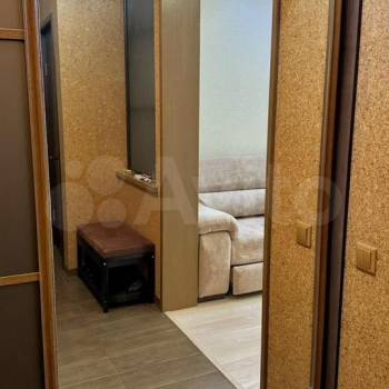 Продается 1-комнатная квартира, 42 м²