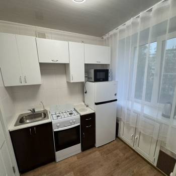 Сдается Многокомнатная квартира, 60 м²