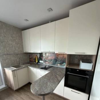 Сдается Многокомнатная квартира, 65 м²