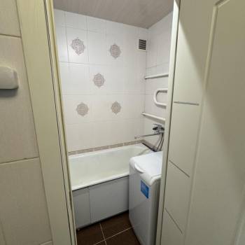 Сдается Многокомнатная квартира, 60 м²