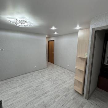 Сдается Многокомнатная квартира, 60 м²