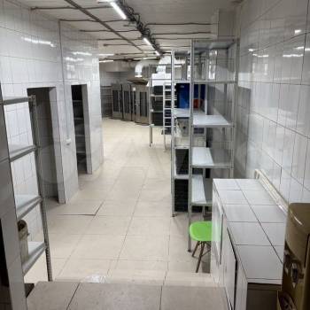Продается Нежилое помещение, 200 м²