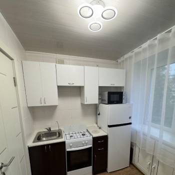 Сдается Многокомнатная квартира, 60 м²