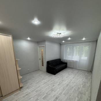 Сдается Многокомнатная квартира, 60 м²